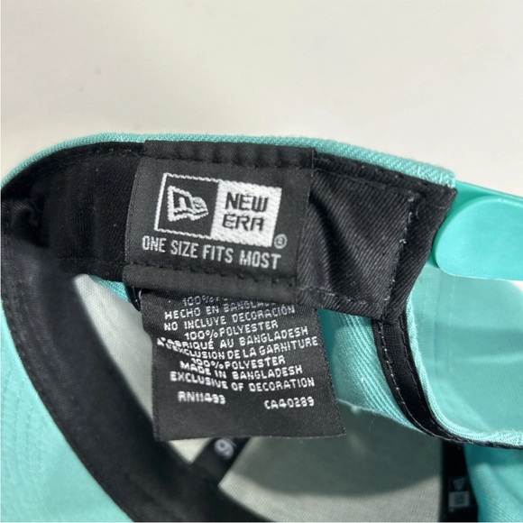 New Era New York Yankees Teal On Teal SnapBack 9Fifty Hat Cap NWOT MLB Baseball - Picture 9 of 9